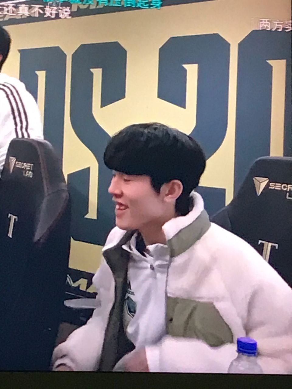 有些年轻球 有些年轻球